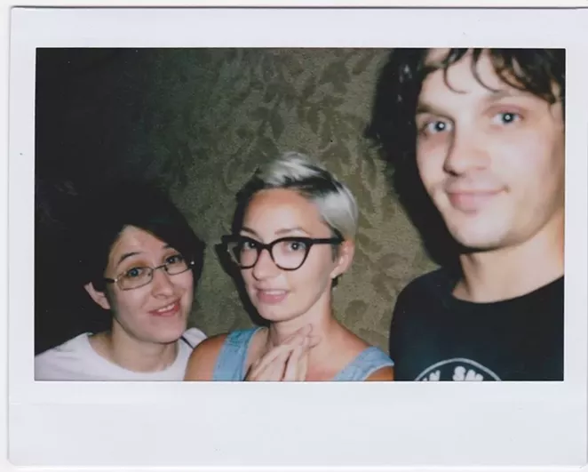 ¿Que Pasa? in Polaroid - VIA FACEBOOK