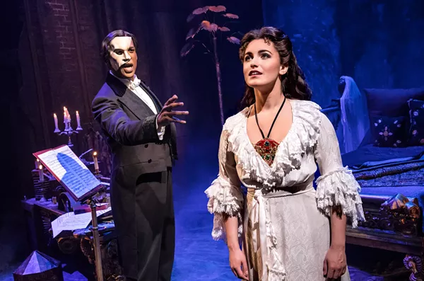 Phantom 2 0 A Review Of Phantom Of The Opera At The Majestic
