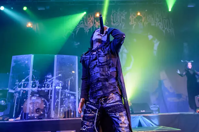 Dani Filth shrieking into the night - JAIME MONZON