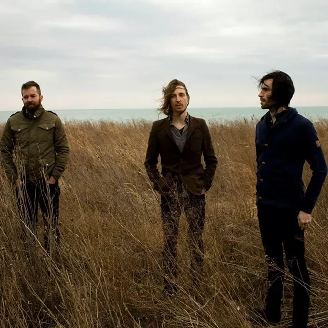 FACEBOOK / RUSSIAN CIRCLES