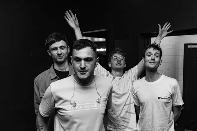 FACEBOOK / GLASS ANIMALS