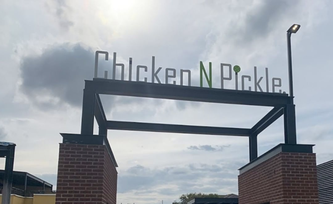 INSTAGRAM / CHICKENNPICKLESAT