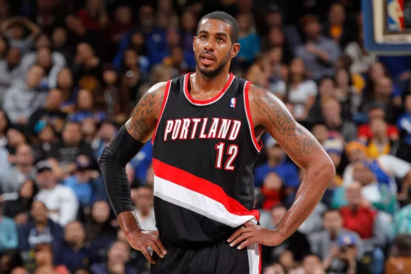 LaMarcus Aldridge - YOUTUBE