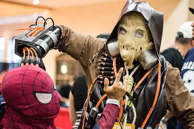 Young cosplayers do battle AT THE 2014 Alamo City Comic Con. - RICK CANFIELD