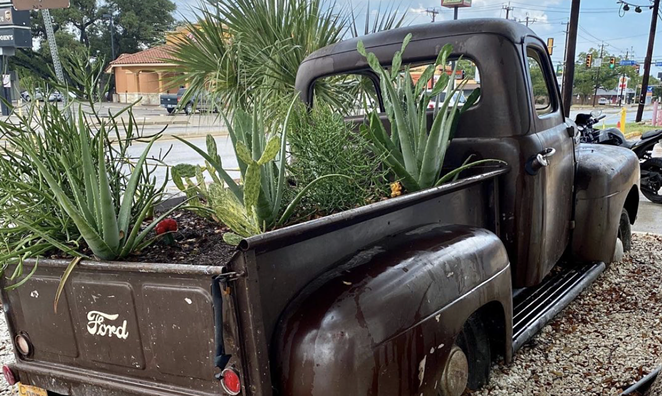 Mama's Cafe's new design will be based on a gas station-turned-cafe aesthetic. - INSTAGRAM / MAMASCAFESA