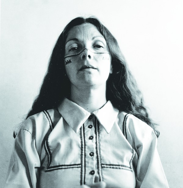 Graciela Iturbide’s Autorretrato con los indios Seris, 1979
