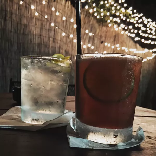 Cocktails on the patio at Lowcountry - JESSICA ELIZARRARAS