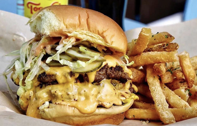 J’Dubs Burgers and Grub is bringing their flavor to downtown. - INSTAGRAM / JDUBS_BURGERS_AND_GRUB