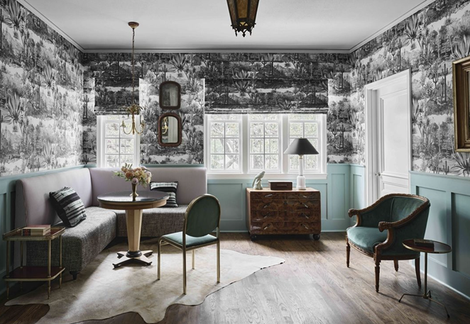 The Hal Thompson Mansion Suite, named after the architect of Commodore Perry Estate. - INSTAGRAM / COMMODOREPERRYAUBERGE