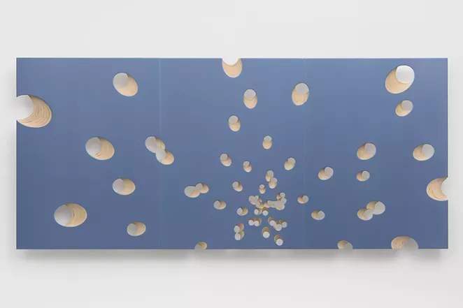 Donald Moffett, Lot 052021 (the air we breathe) - IMAGE COURTESY THE ARTIST AND MARIANNE BOESKY GALLERY, NEW YORK AND ASPEN. © DONALD MOFFETT 2021. PHOTO BY LANCE BREWER.