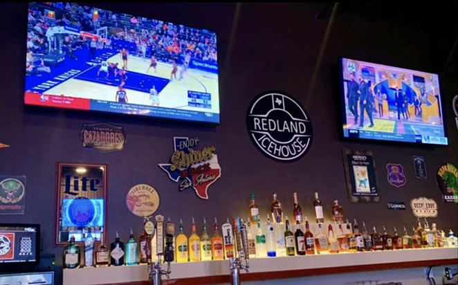 New north San Antonio spot Redland Ice House is now open in what used to be New York Bar. - FACEBOOK / REDLAND ICE HOUSE