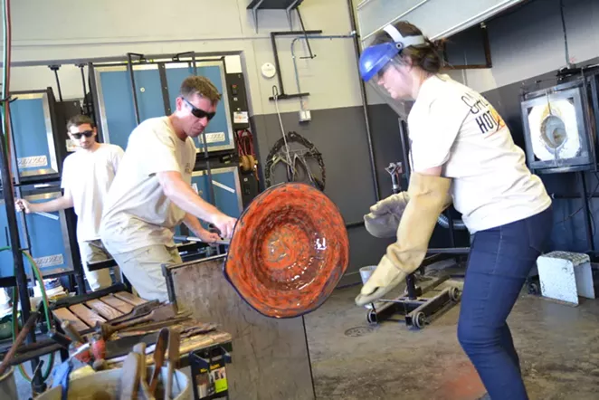 CALIENTE HOT GLASS