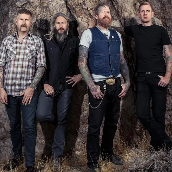 FACEBOOK, MASTODON