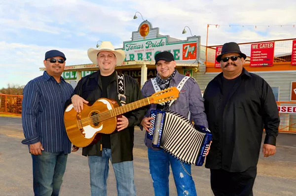 COURTESY LOS TEXMANIACS