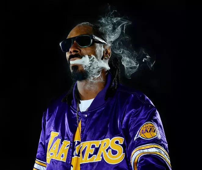 FACEBOOK, SNOOP DOGG
