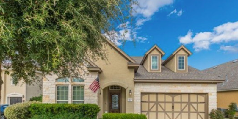 San Antonio Spur Lonnie Walker IV just bought this $544,500 home