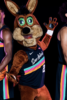 San Antonio Spurs debut new Fiesta jerseys, with court to match