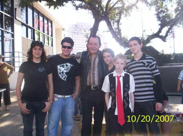 (L-R) Feliza Salazar, Cody Stubblefield, Flaco Jiménez, Dakota Applebaum, Zach Applebaum, A.J. Applebaum - COURTESY