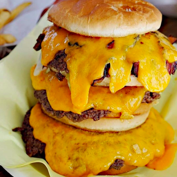 INSTAGRAM / EAT_IT_B