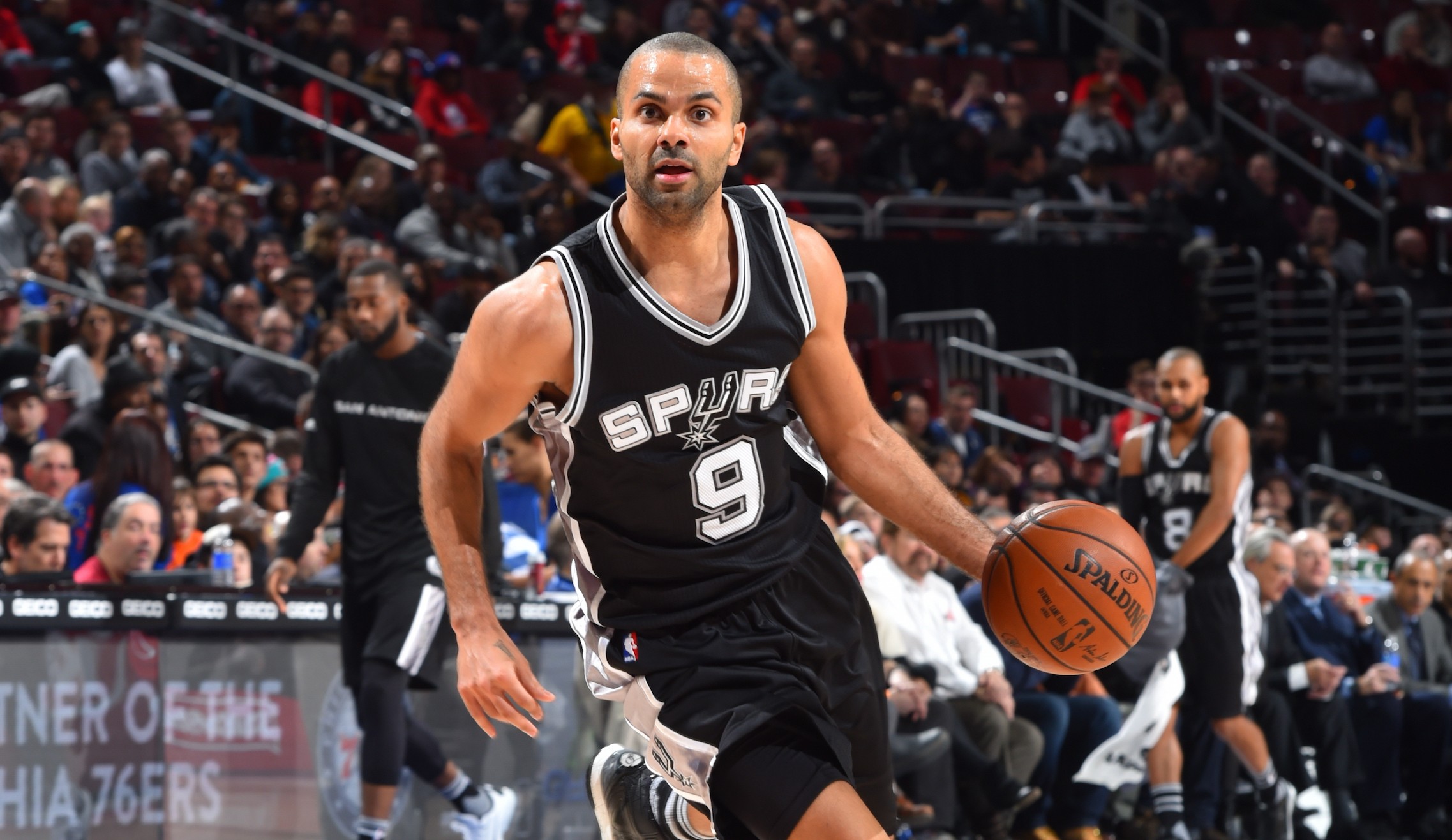 Always Home For Me San Antonio Still Loves Tony Parker And The Former Spurs Point Guard Is Loving It Right Back Artslut san antonio current