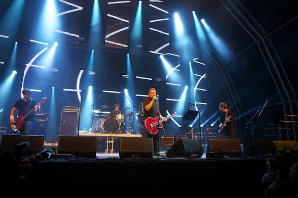 Peter Hook and The Light in action. - COURTESY