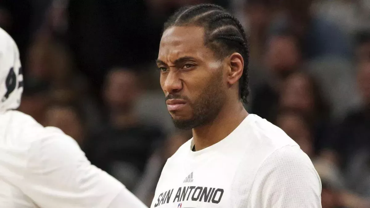 kawhi leonard sitting out
