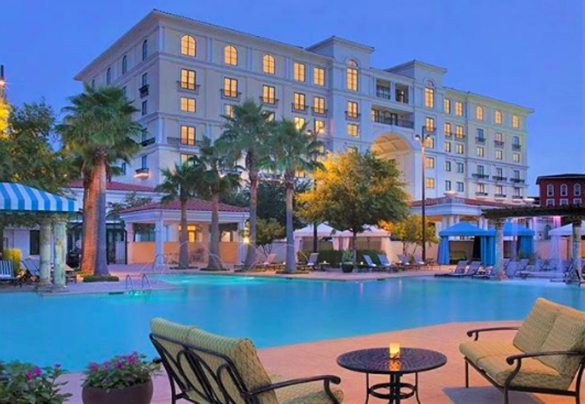 20 Beautiful San Antonio Hotel Pools You Totally Shouldn’t Sneak Into