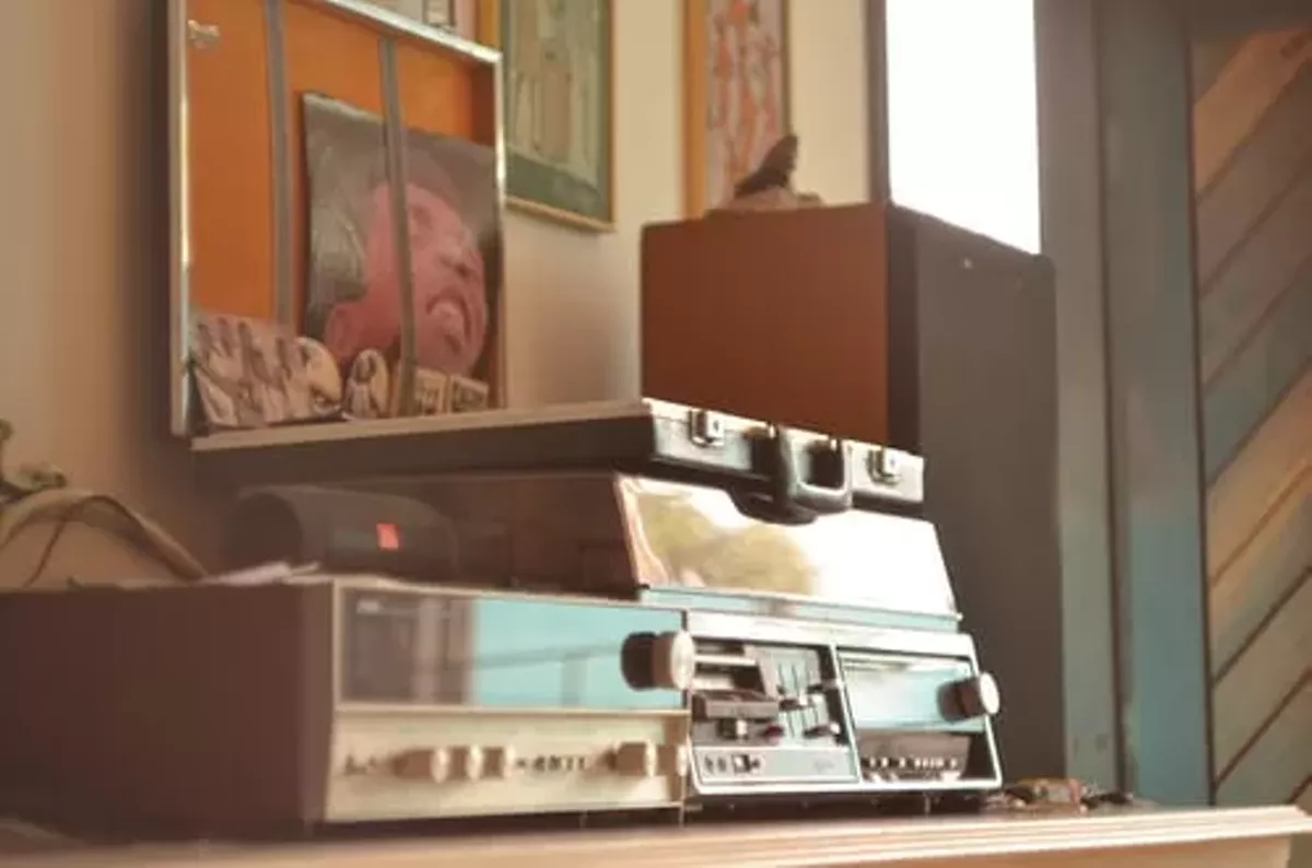 Everyone is missing the point in the argument about why physical media matters to music - Vimarsana News