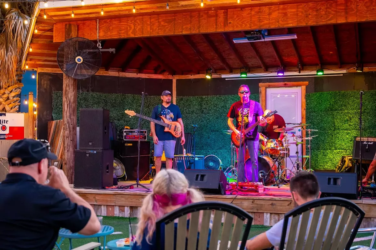 San Antonio's Backyard on Broadway launches Bluebonnet Song singer-songwriter series - Vimarsana News
