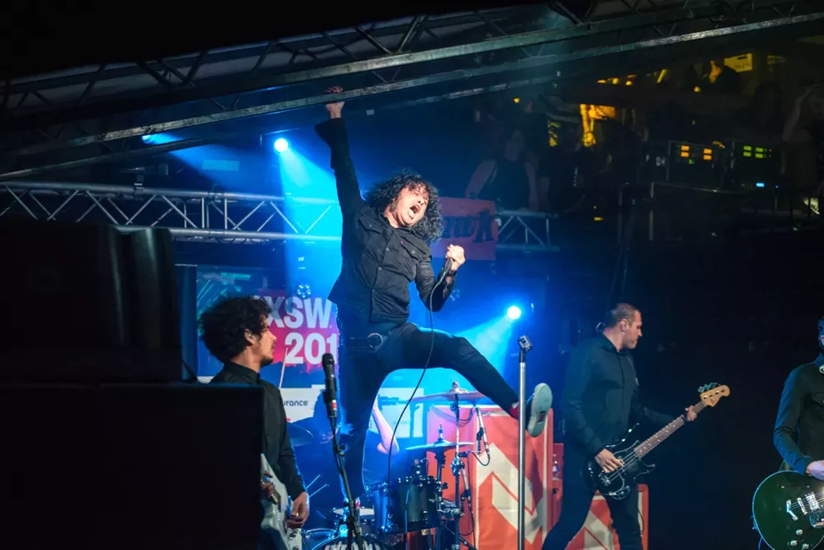at-the-drive-in-premieres-new-video-for-hostage-stamps-music