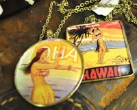 hawaiinecklace_1.jpg