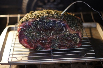 How do you prepare a New York loin roast?