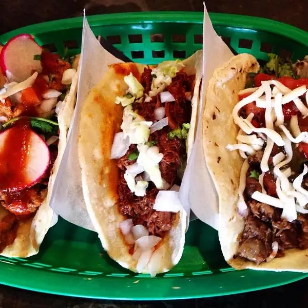 taco_taco_plate.jpg