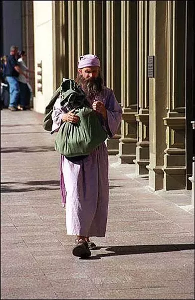 briandavidwalkingsmall.jpg