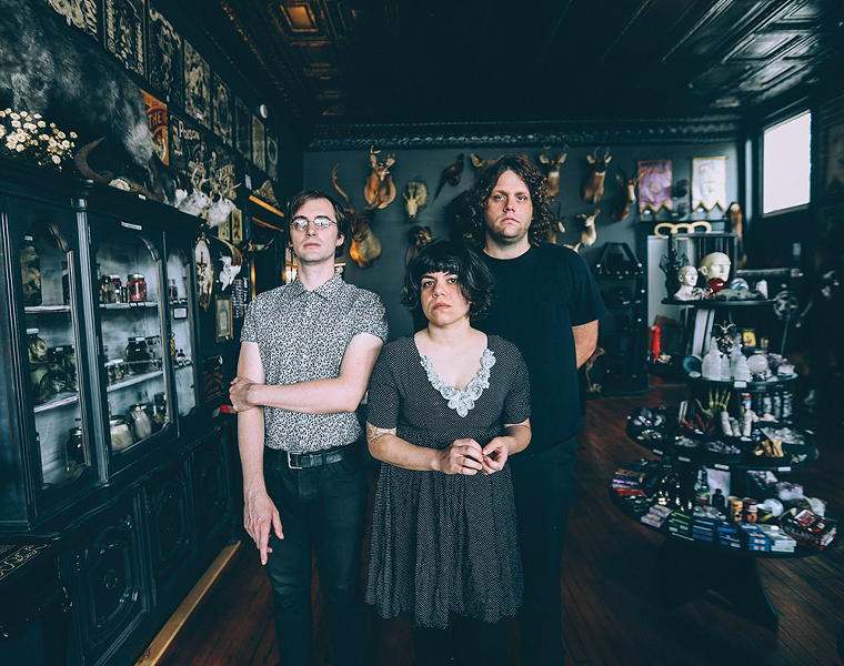 Screaming Females - FARRAH SKEIKY