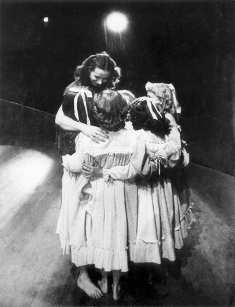 Virginia Tanner and students at Jacob’s Pillow, 1953 - JOHAN GEERTZ