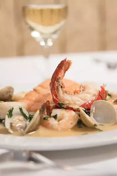 dine_feature1-1_.jpg