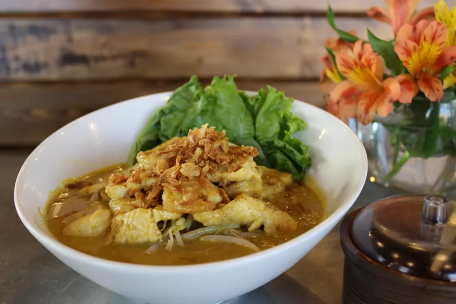 Makanmakan's tasty laska - ENRIQUE LIMÓN