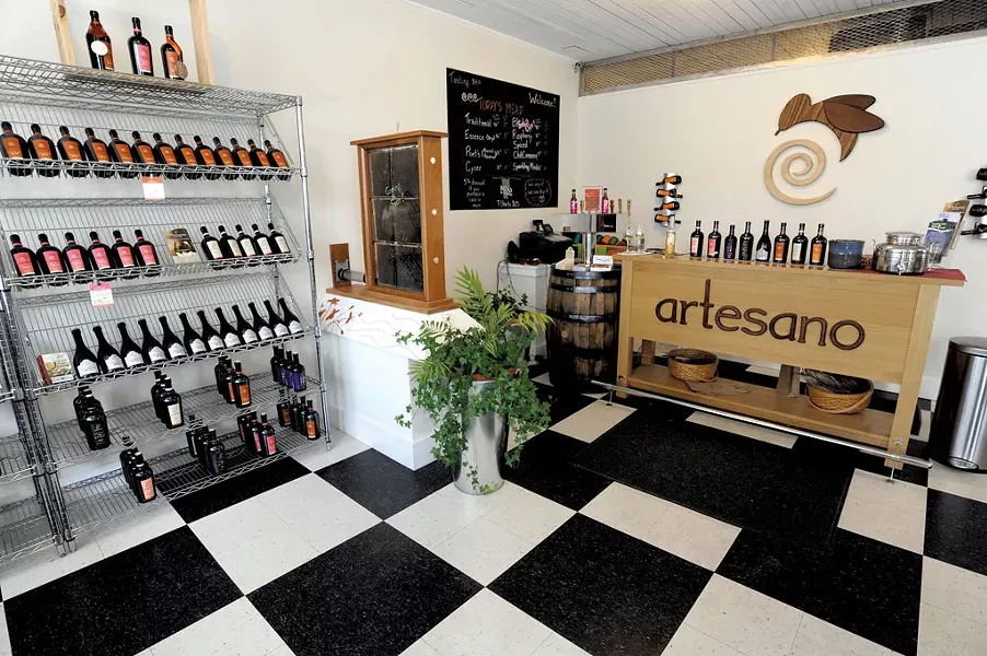 Artesano's tasting room - JEB WALLACE-BRODEUR