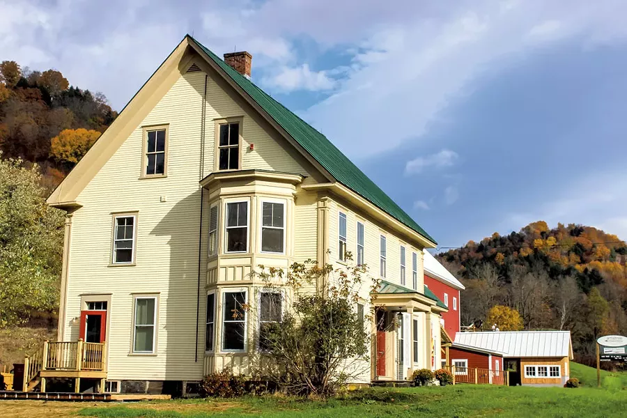 ArtisTree Community Arts Center & Gallery - COURTESY OF EMMY WALDEN FOX PHOTOGRAPHY