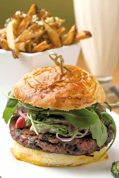Beet burger and truffle fries - OLIVER PARINI