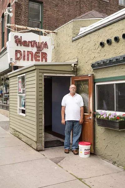 Bill Maglaris outside Henry's Diner - OLIVER PARINI
