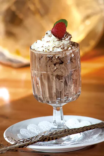 Chocolate mousse - MATTHEW THORSEN