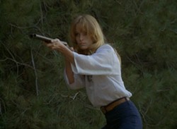 Claudia Jennings ... with a shotgun. - NEW WORLD PICTURES