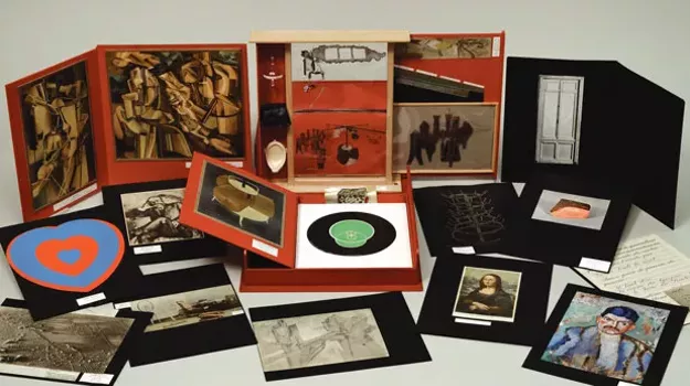 duchamp suitcase