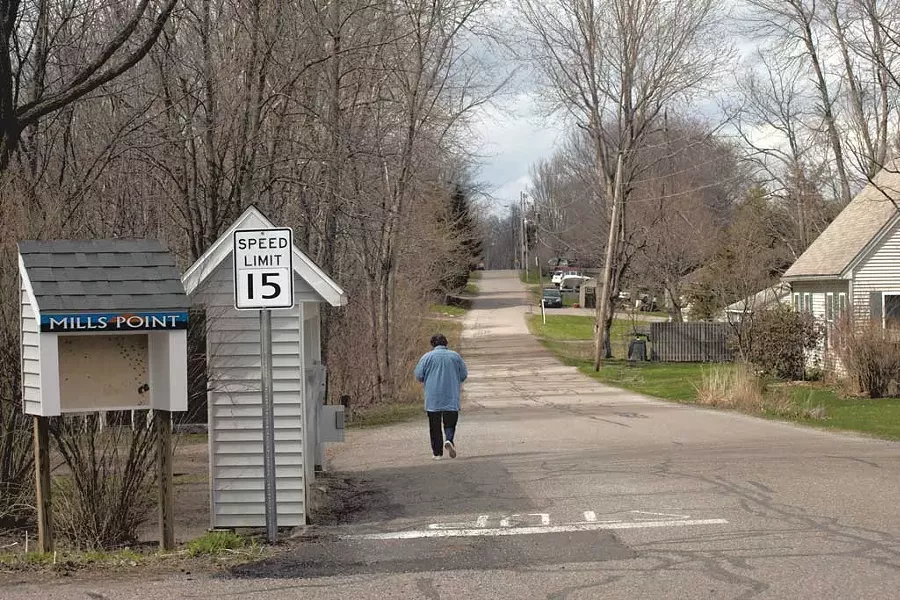 Mills Point Road - MATTHEW THORSEN