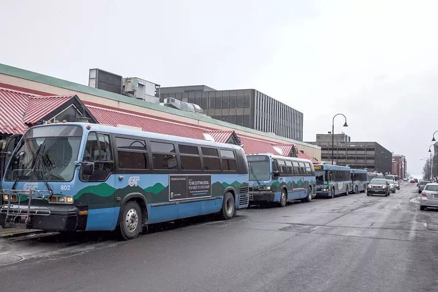 Passengers board the CCTA buses on Cherry St. - OLIVER PARINI