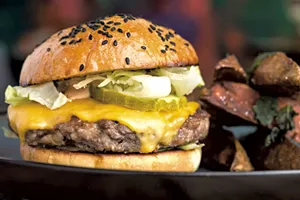 The 400 Burger - OLIVER PARINI