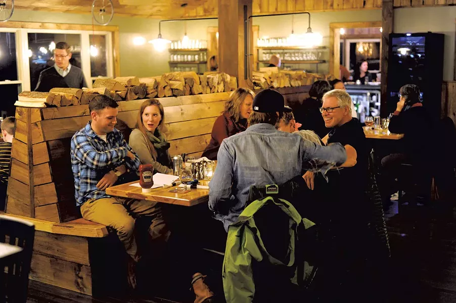 The dining room at the Bench - JEB WALLACE-BRODEUR