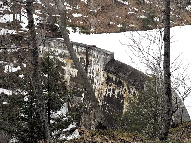 Dam on the Green River